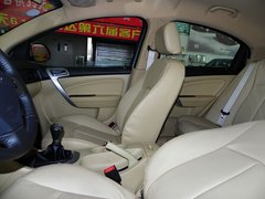 奇瑞A3 2010款 两厢 1.6L 手动 尊贵型