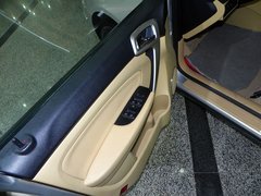 奇瑞A3 2010款 两厢 1.6L 手动 尊贵型