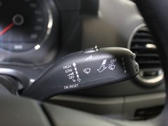 上海大众 朗逸 1.6 MT 方向盘右侧控制杆