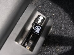 悦翔 2010款 三厢 1.5L 手动 运动版