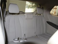 别克GL8 2011款 3.0L XT旗舰版 7座