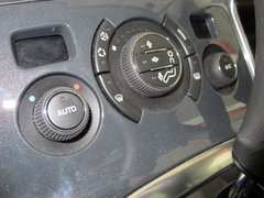 标致3008(进口) 2011款 1.6T 自动 豪华型 5座