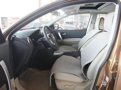 东风日产  逍客 2.0 CVT 驾驶席座椅正视图
