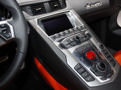 兰博基尼  Aventador 6.5L AT 中控仪表台总特写