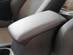 杰路驰 2011款 2.5L 自动 豪华版