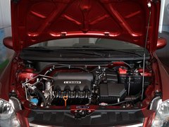 广汽本田-理念  理念S1 1.3L AT 发动机局部特写