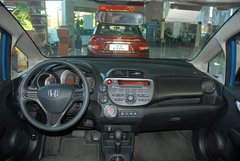 广汽本田  飞度 1.5 AT 中控台整体