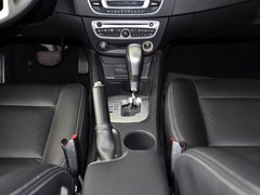 风朗 2011款 2.0 CVT 豪华导航版