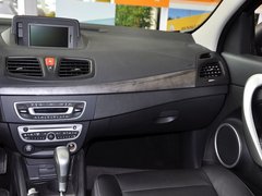风朗 2011款 2.0 CVT 豪华导航版