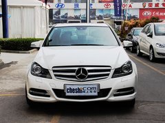 北京奔驰  C200 CGI 1.8T AT 车头正面视角