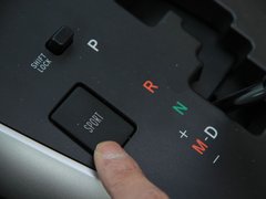 逸致 2011款 1.8L CVT 豪华多功能版 7座