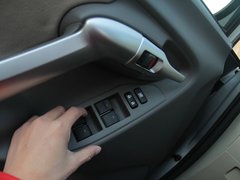 逸致 2011款 1.8L CVT 豪华多功能版 7座