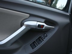 逸致 2011款 1.8L CVT 豪华多功能版 7座