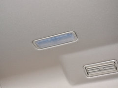 新途V80 2011款 2.5T 手动 短轴低顶尊杰版