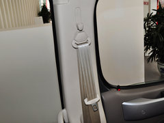 新途V80 2011款 2.5T 手动 短轴低顶尊杰版