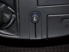 新途V80 2011款 2.5T 手动 短轴低顶尊杰版