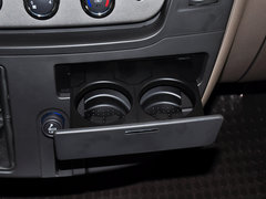 新途V80 2011款 2.5T 手动 短轴低顶尊杰版