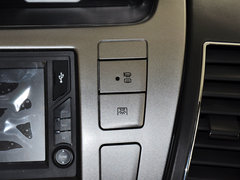 新途V80 2011款 2.5T 手动 短轴低顶尊杰版