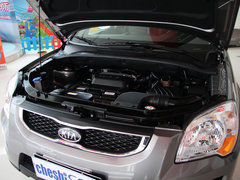 东风悦达起亚  狮跑 2.0L AT 发动机局部特写
