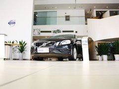 沃尔沃V60 2012款 3.0T 自动 个性运动版