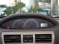 一汽丰田  新威驰 1.6 AT 中控仪表台上方