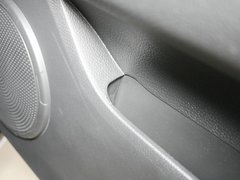 荣威W5 2011款 1.8T 自动 四驱豪域版 5座