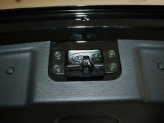 荣威W5 2011款 1.8T 自动 四驱豪域版 5座