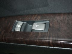 荣威W5 2011款 1.8T 自动 四驱豪域版 5座