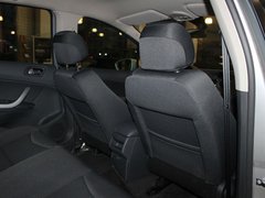 标致408 2011款 1.6L 自动 舒适版