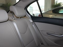 标致408 2011款 2.0L 手动 舒适版
