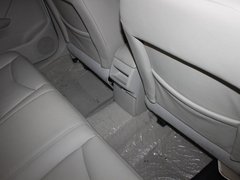标致408 2011款 2.0L 手动 舒适版
