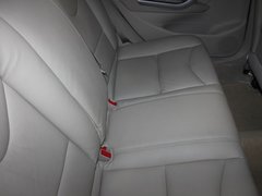 标致408 2011款 2.0L 手动 舒适版