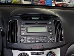 悦动 2011款 1.6L 手动 豪华型 GLS