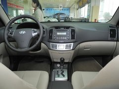 北京现代  1.6L 自动 中控台整体