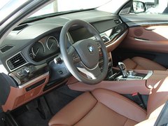 宝马(进口)  535i 3.0T  AT 中控台左侧