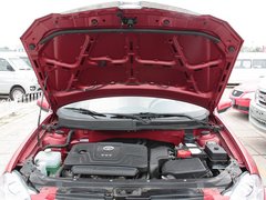 华晨中华  新锐版 1.5L 自动 发动机局部特写