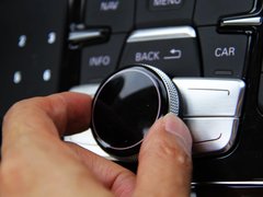奥迪A8 2011款 6.3FSI W12 quattro 