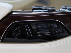 奥迪A8 2011款 6.3FSI W12 quattro 
