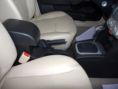 野马F10 2011款 1.5L 手动 尊贵型 5座