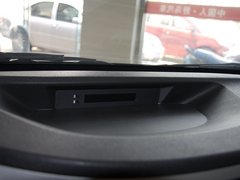 野马F10 2011款 1.5L 手动 尊贵型 5座