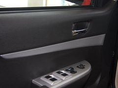 野马F10 2011款 1.5L 手动 尊贵型 5座