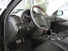 双龙汽车  RX270 Xdi 2.7T AT 中控台左侧