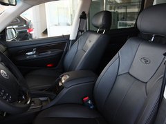 双龙汽车  RX320 3.2 AT 驾驶席座椅前45度视图