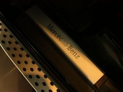 奔驰GL级 2011款 GL450 4.7L 尊贵型 Grand Edition 7座