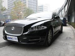 捷豹  捷豹XJ 3.0 AT 车辆左前45度视角