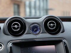 捷豹  捷豹XJ 5.0 AT 中控仪表台上方
