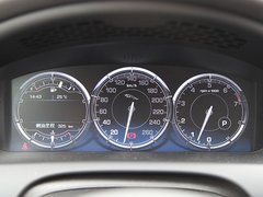 捷豹  捷豹XJ 5.0 AT 方向盘后方仪表盘