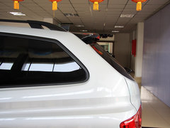 享御 2011款 2.0 自动 四驱豪华导航版 5座