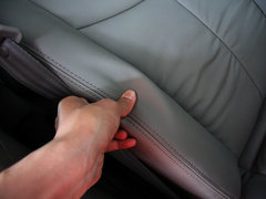 享御 2011款 2.0 自动 四驱豪华导航版 5座