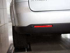 享御 2011款 2.0 自动 四驱豪华导航版 5座